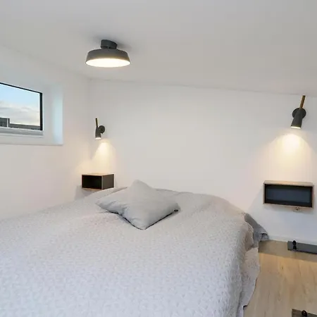 2 Bedroom Stunning In Lembruch-duemmer Holiday home Lembruch